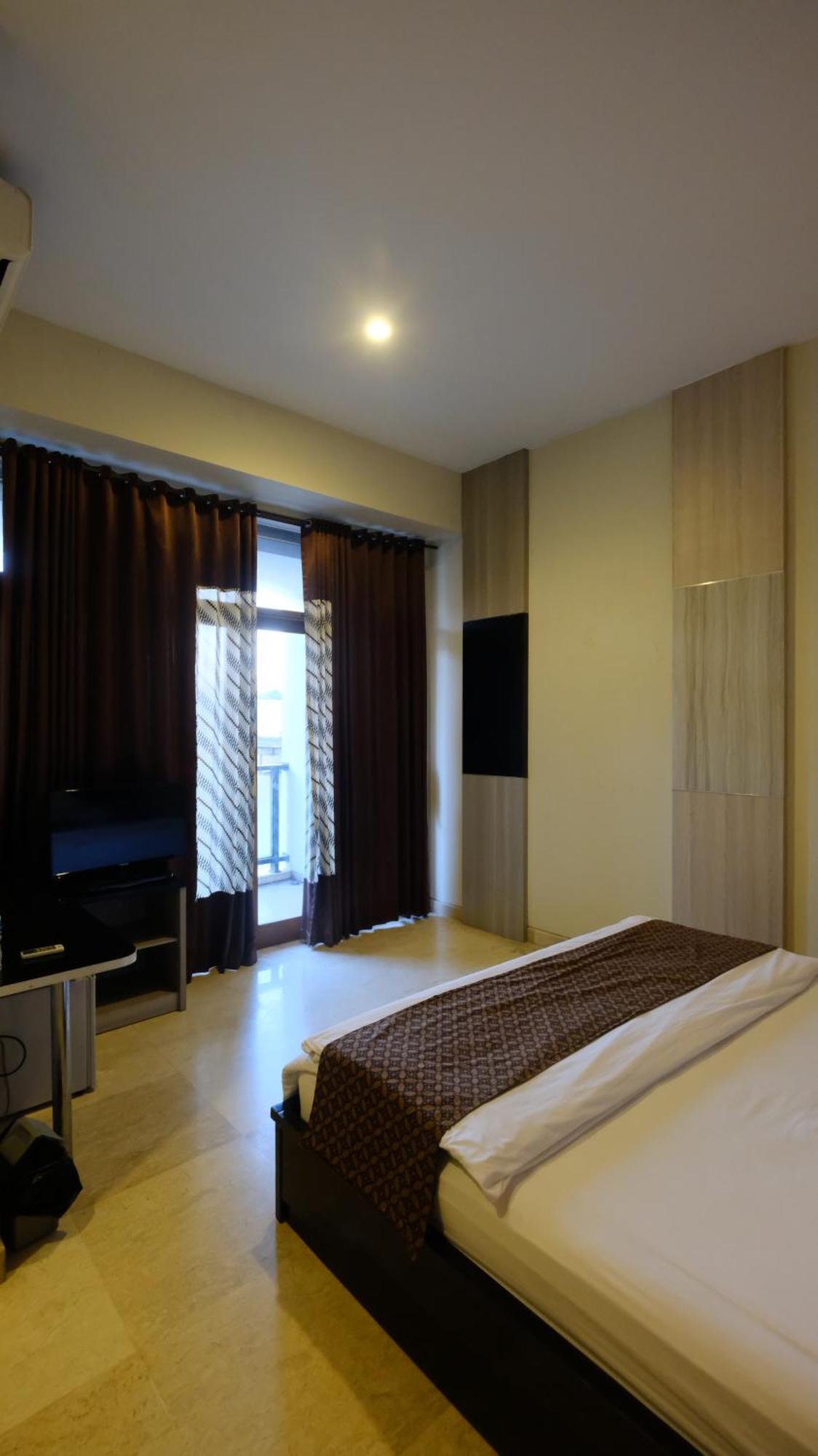 Griya Desa Hotel & Pool Sleman  Extérieur photo